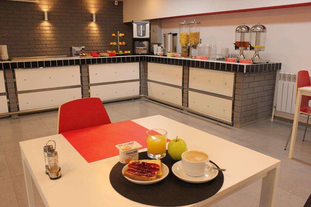 Chisto Hotel Homel Restaurant foto